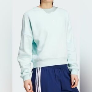 Adidas Essentials Feelcozy Women’s XL Light Green Crewneck Cropped Sweatshirt